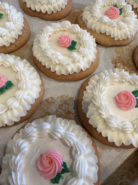 Vintage rose buttercream Cookies