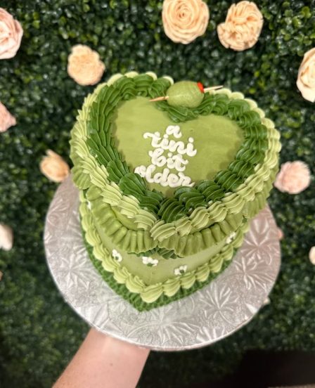 Martini Vintage heart cake