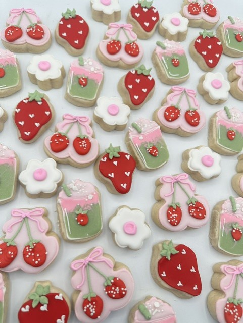 mini strawberry matcha Mini strawberry Matcha mini cookie 4 pack