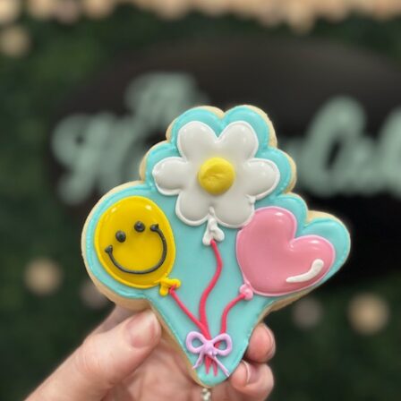 Happy Heart balloon cookie