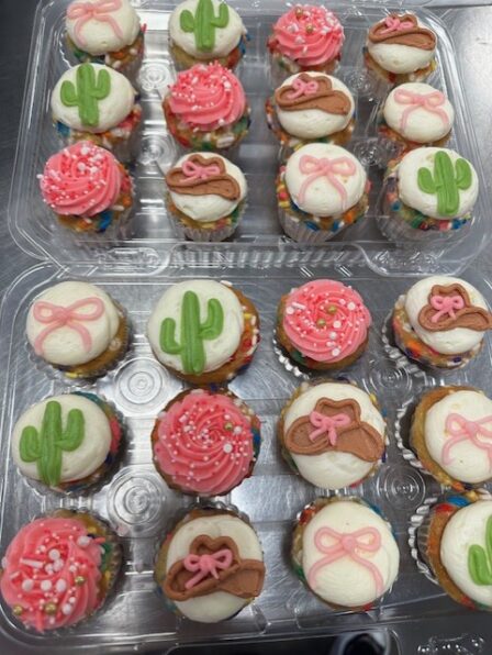 cowgirl mini cupcakes