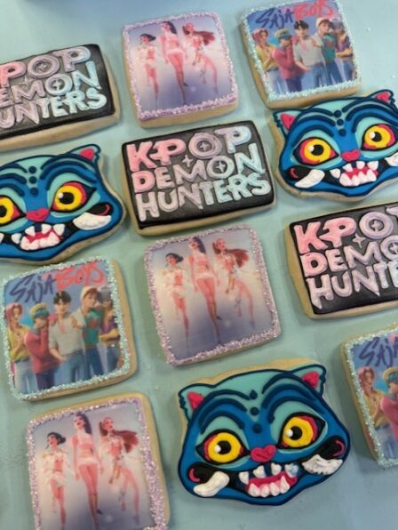 Kpop Demon hunters cookie set of 12