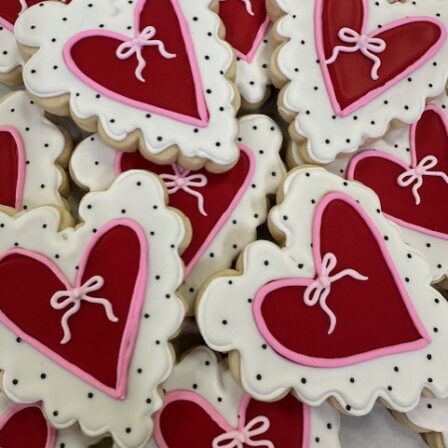 Classic heart valentine cookie