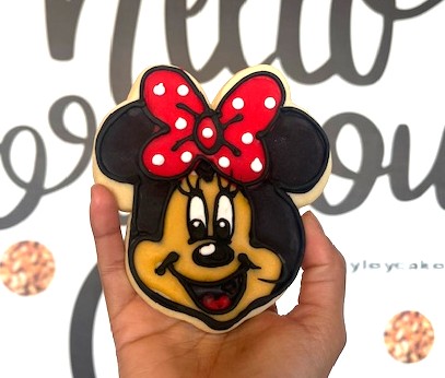 Minnie Mouse Cookie