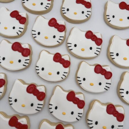 Hello Kitty Face cookie